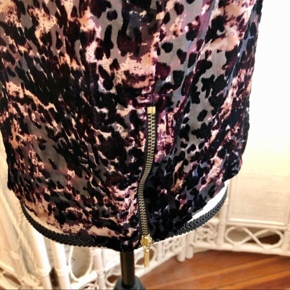 Club Monaco Top Pink Black Burnout Velvet Cheetah Print Sheer Mesh size Small - Picture 7 of 16